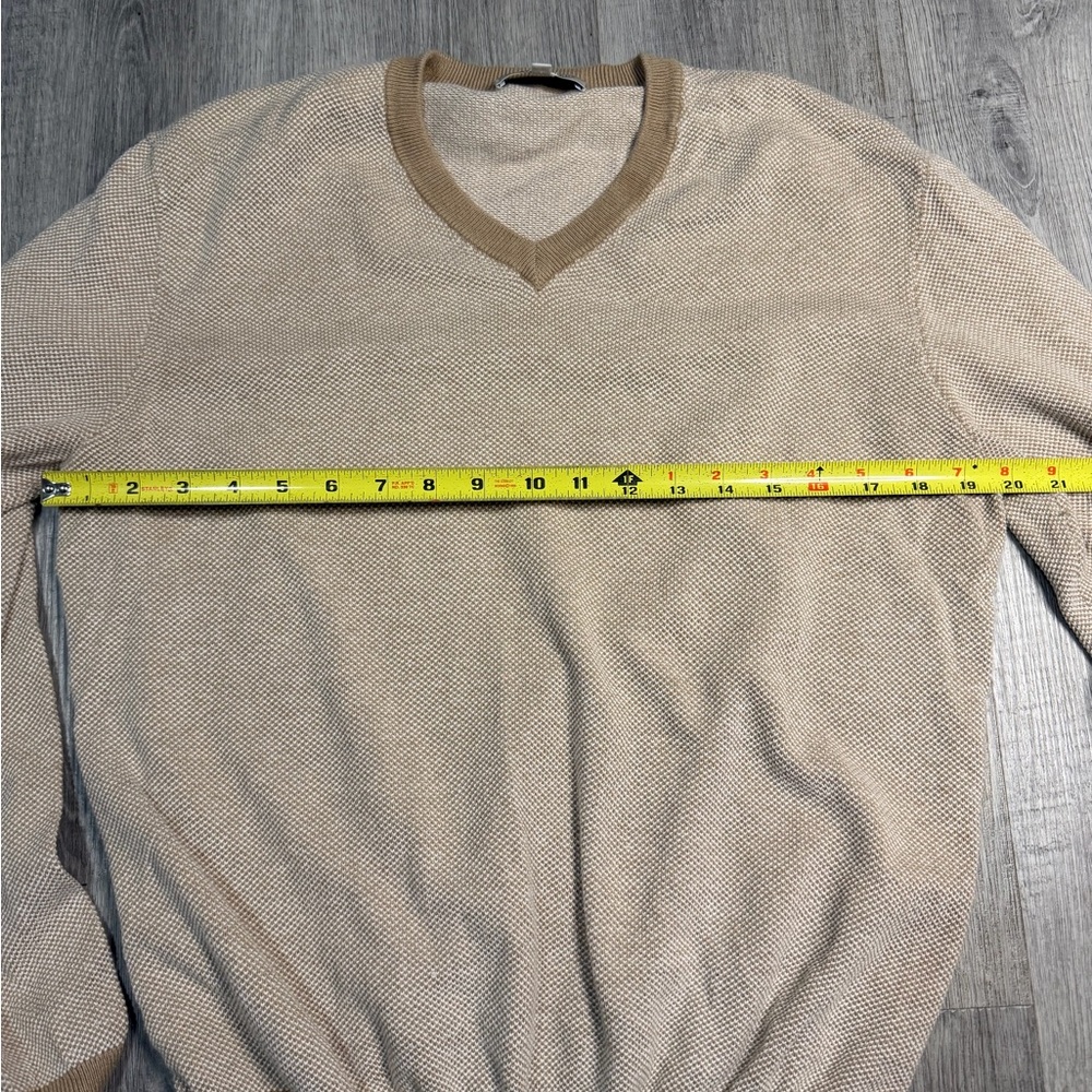 Neiman Marcus Cream and Tan V-Neck Sweater - Picture 5 of 5